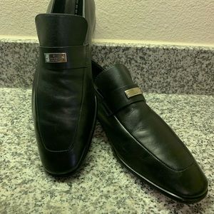 Gucci men’s black logo plate apron toe